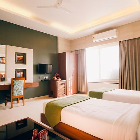 Imperial Heights Hotel Диогар Екстериор снимка