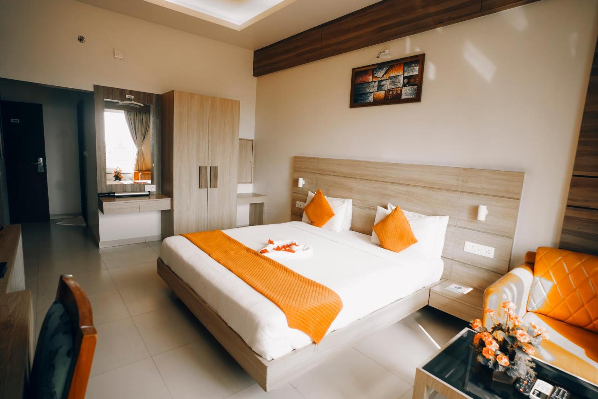 Imperial Heights Hotel Диогар Екстериор снимка