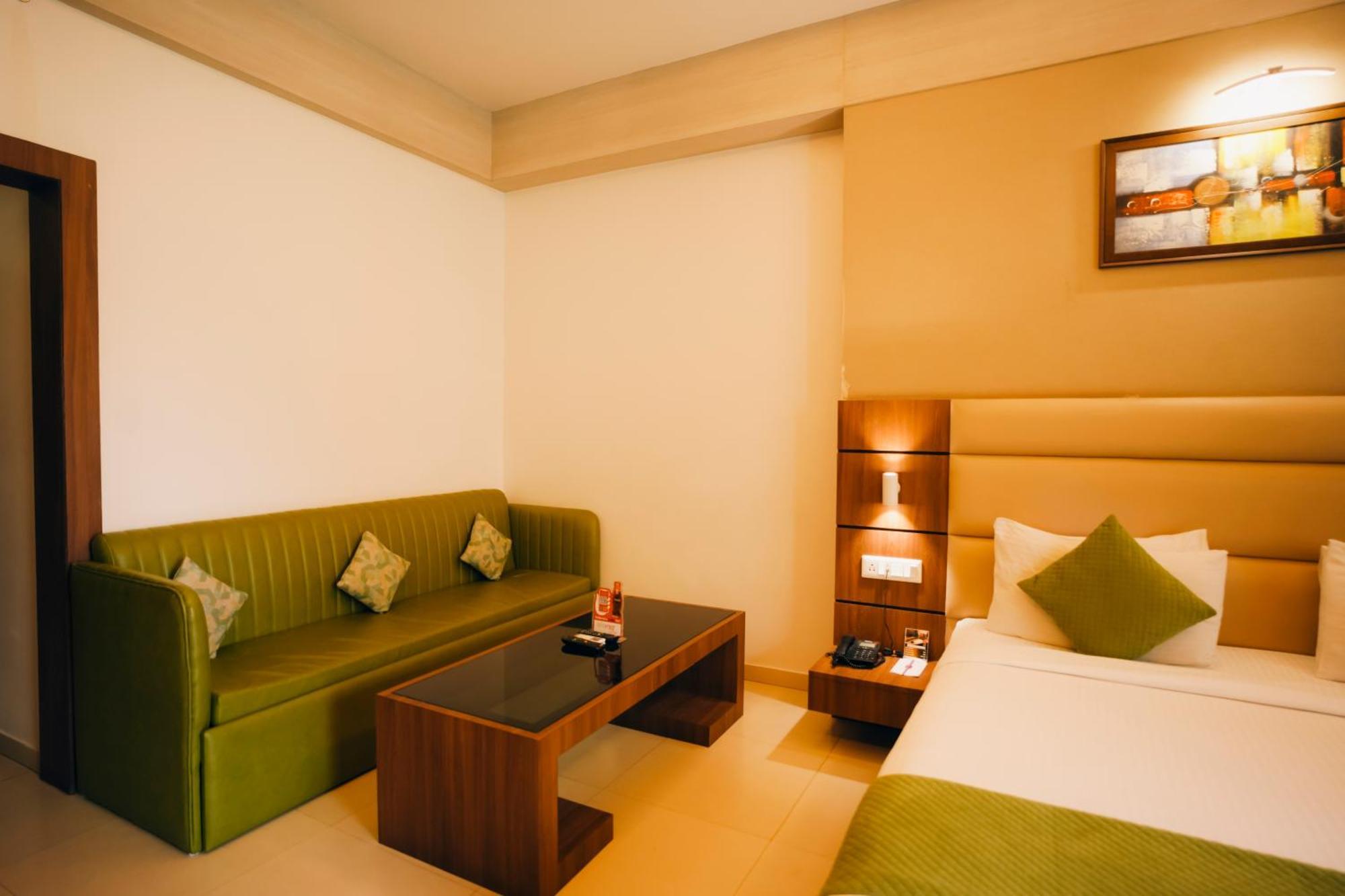 Imperial Heights Hotel Диогар Екстериор снимка