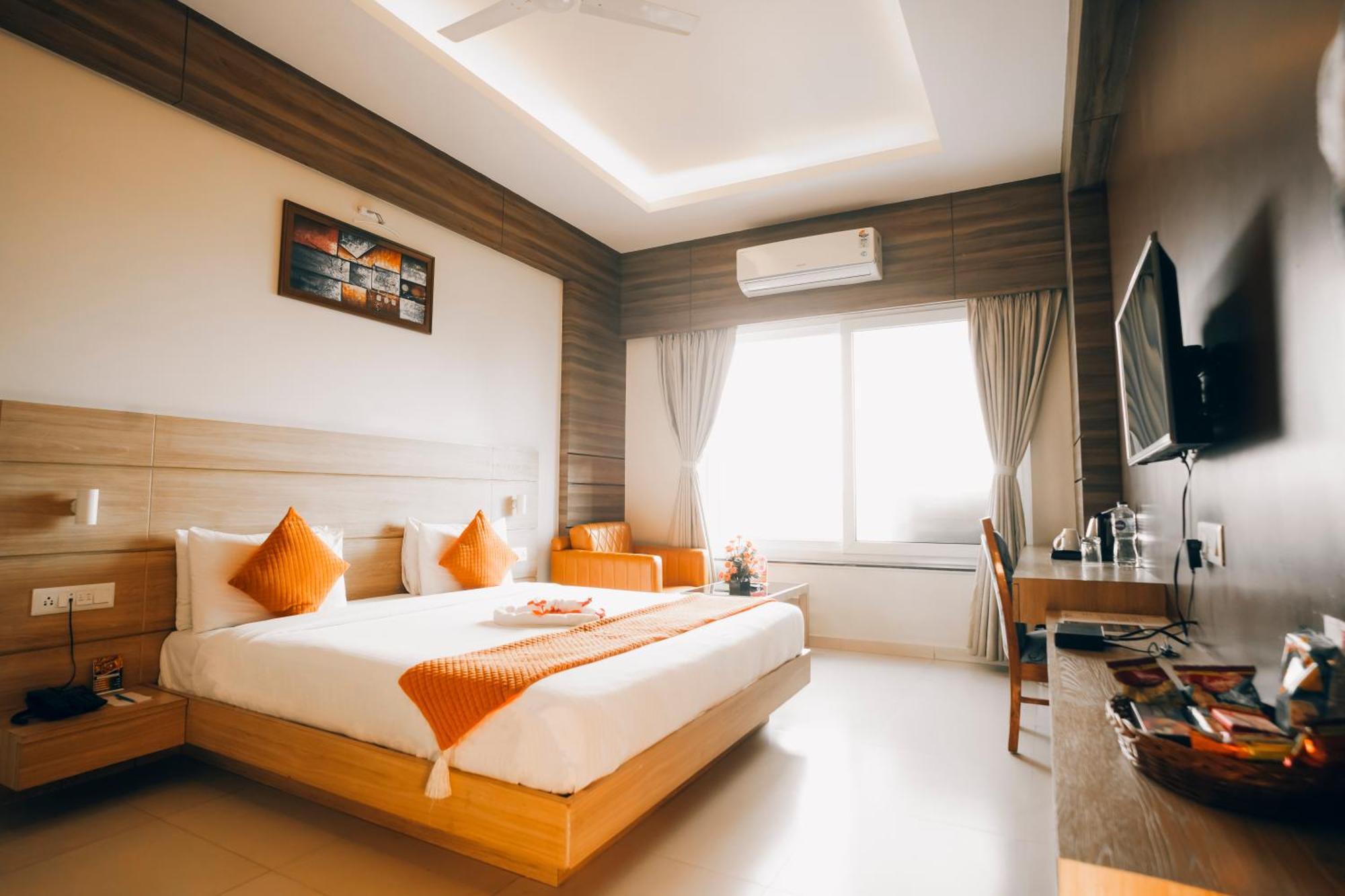 Imperial Heights Hotel Диогар Екстериор снимка