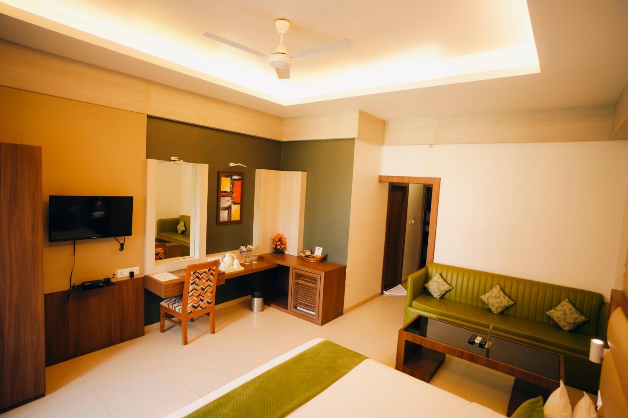 Imperial Heights Hotel Диогар Екстериор снимка