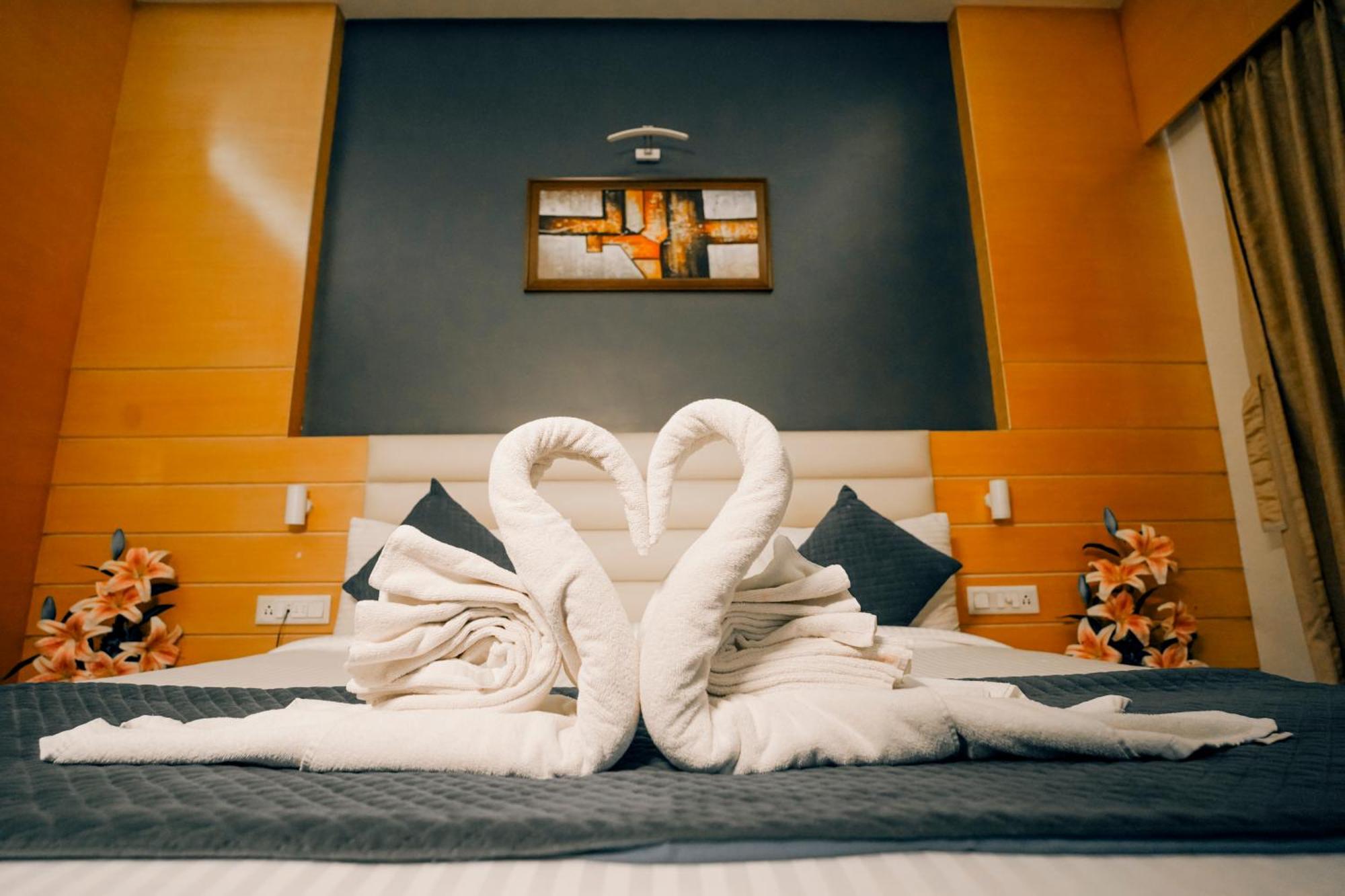 Imperial Heights Hotel Диогар Екстериор снимка
